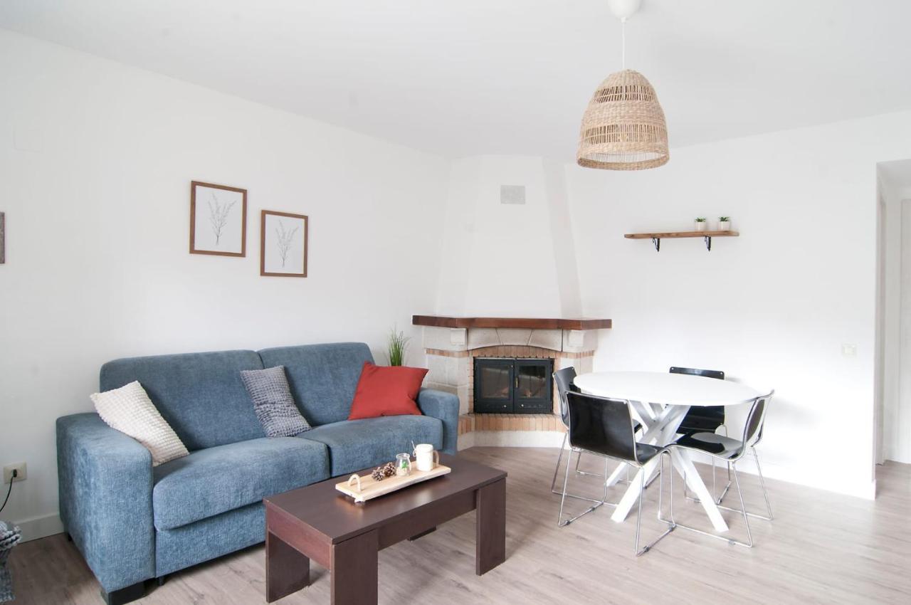 Arroyo Bates Jaca Apartment ภายนอก รูปภาพ